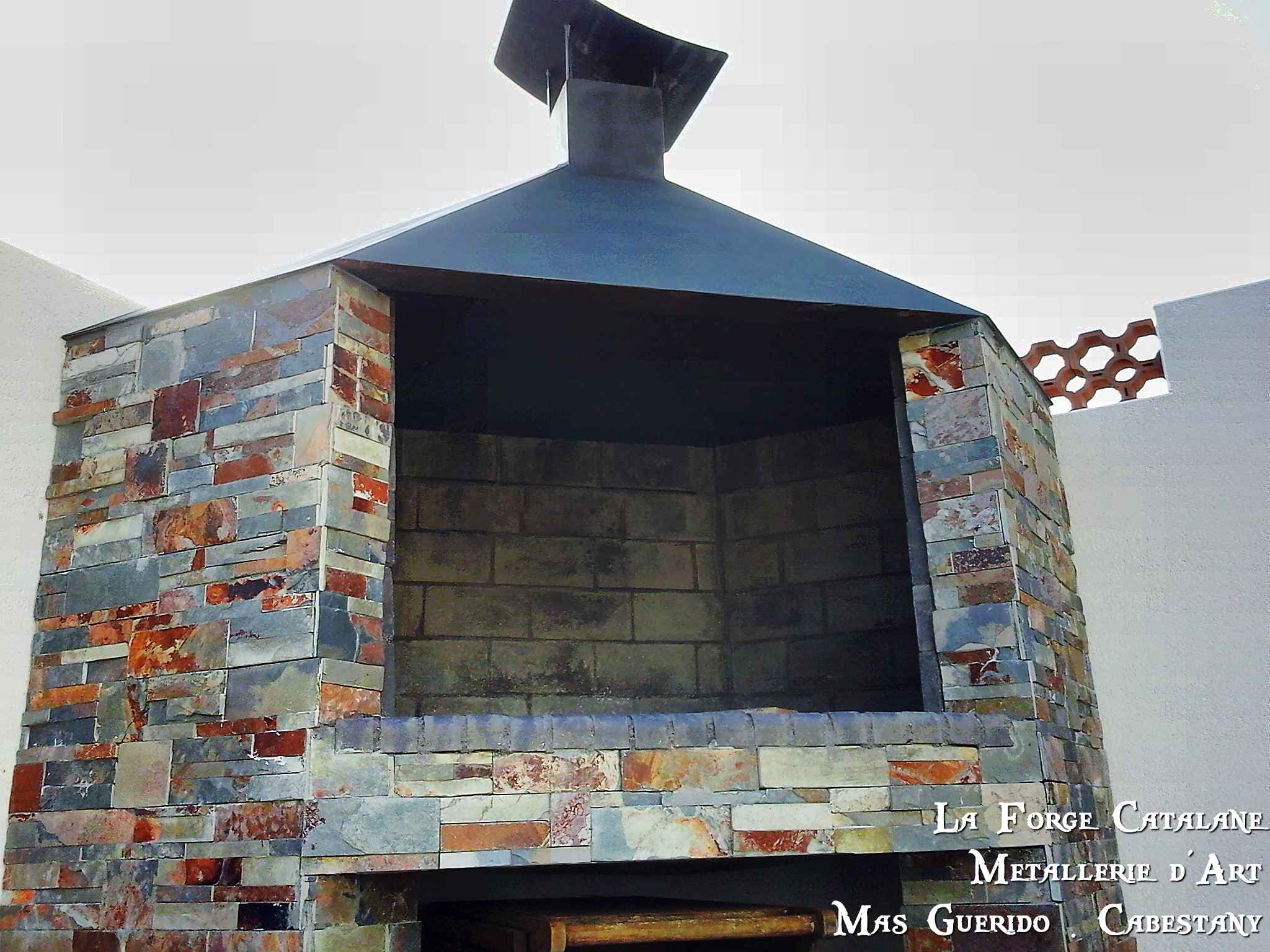 hotte barbecue fer forge catalane.jpg